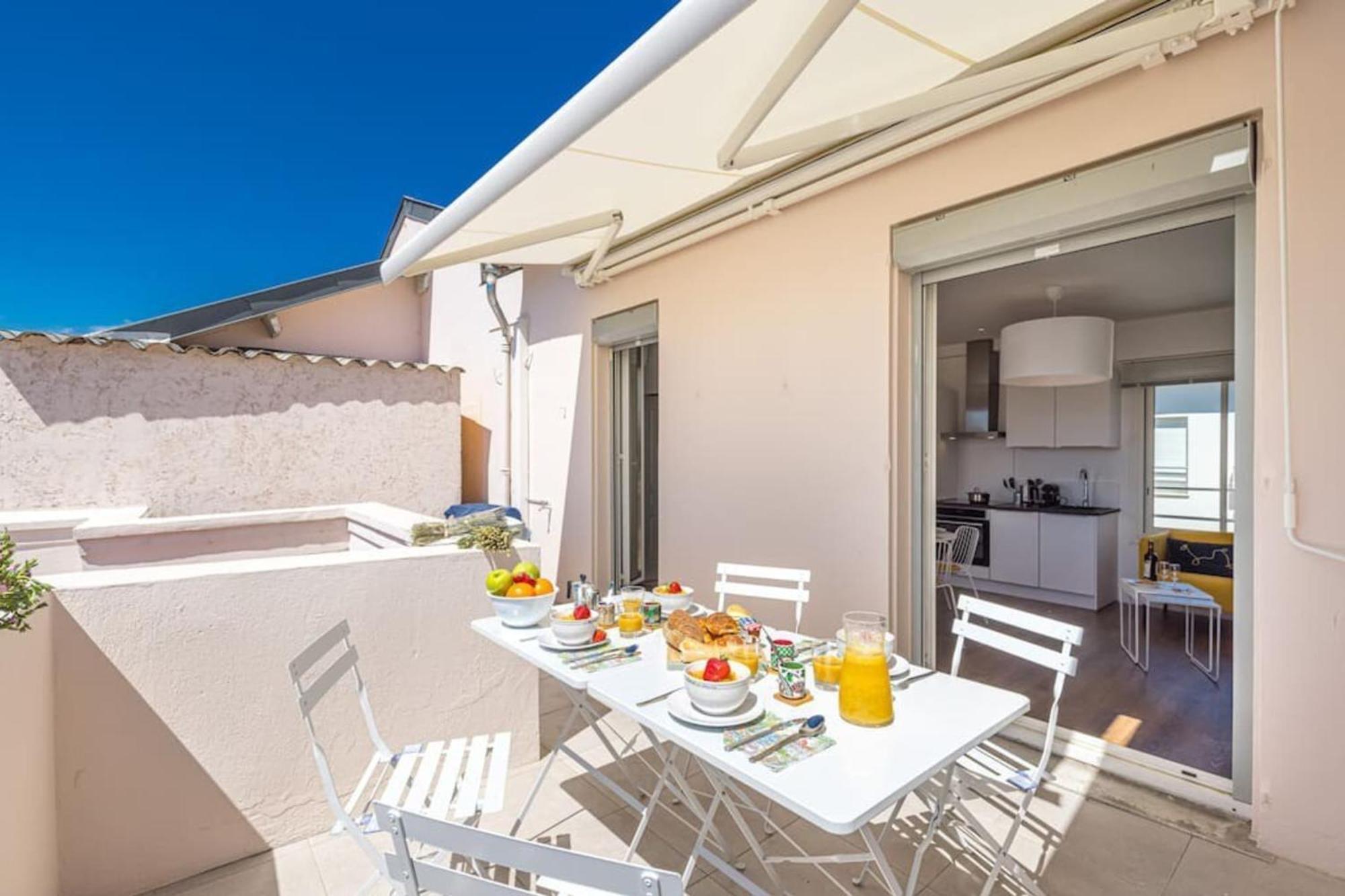 Spitalieri- Sunny Terrace With View -New Apartment Ница Екстериор снимка